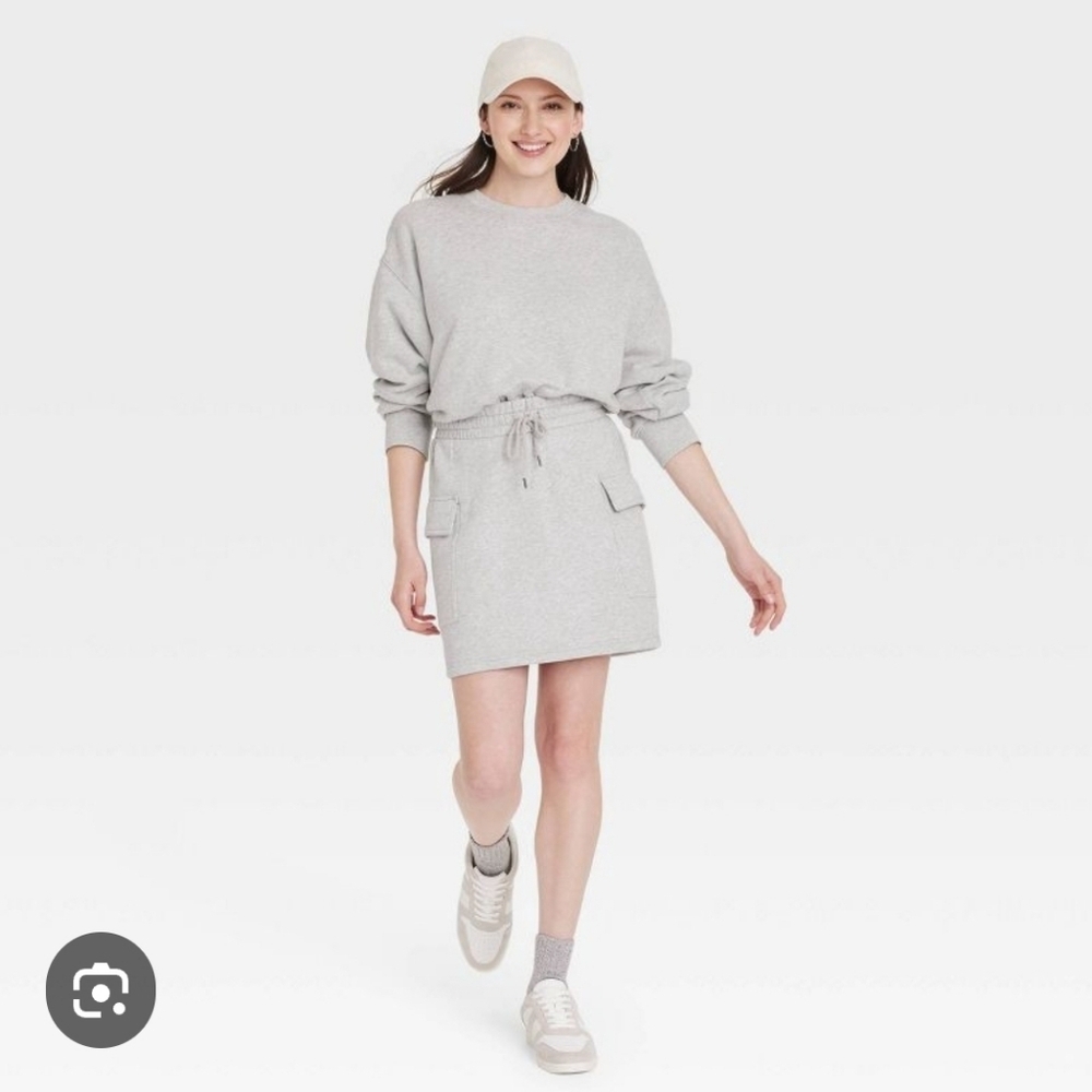 Universal Thread Leisure Studio Fleece Cargo Mini Skirt Women's